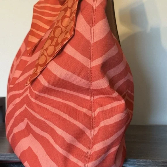 COACH Signature Devin Zebra Print Orange Coral Tote F24022 & Wallet/coin/scarf! - Picture 9 of 16